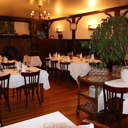Logis Hotel Restaurant Des Voyageurs Pont-de-Salars Номер фото